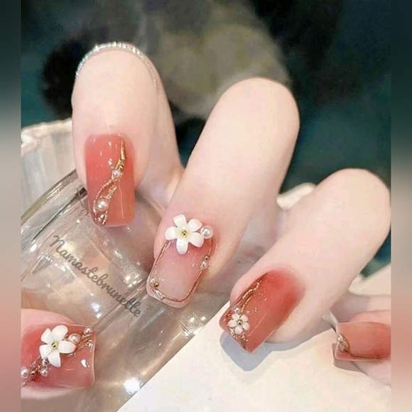 2/$16 3D Floral Pearls Glitter Press On Nails - Picture 1 of 16